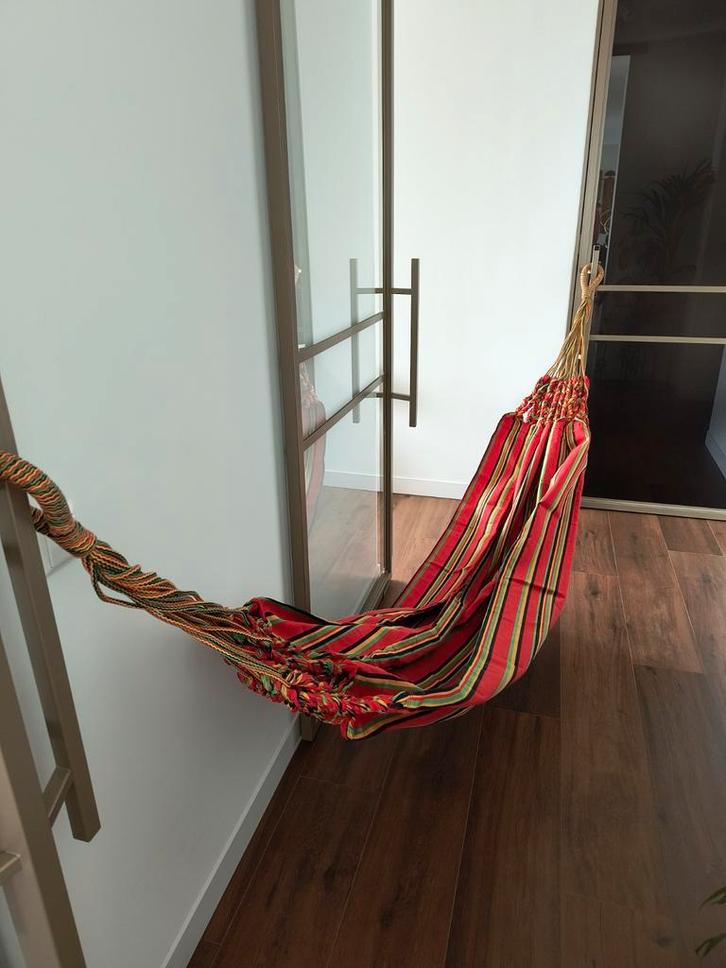 Kleurrijke Hangmat - Nieuw!, Tuin en Terras, Hangmatten, Nieuw, Eenpersoons, Opvouwbaar, Binnen, Buiten, Ophalen of Verzenden