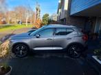 Volvo XC40 T4 190pk Geartronic 2020 Grijs, Auto's, Zwart, Particulier, USB, 93 €/maand