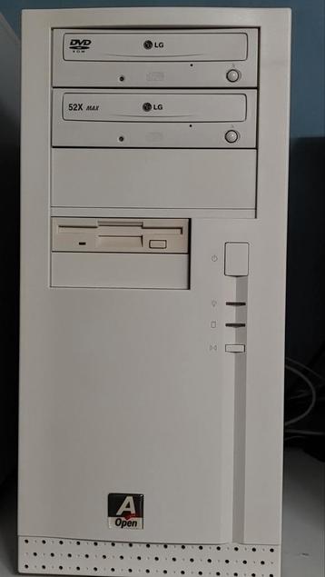 Zeer mooie Pentium 3 500mhz - 1998 beschikbaar voor biedingen