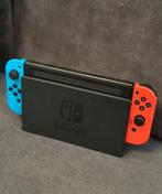 NINTENDO SWITCH + HOES, Spelcomputers en Games, Ophalen, Zo goed als nieuw, Met 2 controllers, Switch 2019 Upgrade