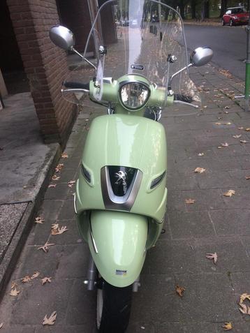 Peugeot django snorfiets beschikbaar voor biedingen