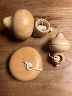 Houten tollen 2 spinning tollen. En een ronde platte. 15,00, Ophalen of Verzenden, Zo goed als nieuw