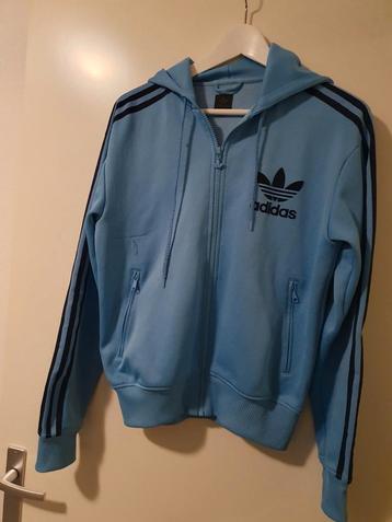 Adidas vest maat S blauw beschikbaar voor biedingen