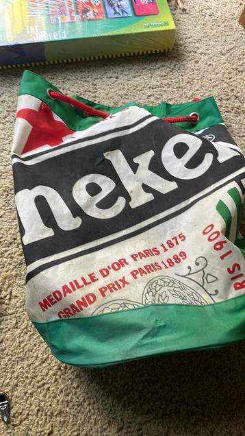 Heineken tas beschikbaar voor biedingen