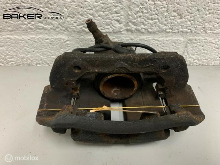 Remklauw rechtsvoor Mercedes C-klasse W203 ('00-'07), Auto-onderdelen, Remmen en Aandrijving, Mercedes-Benz, Gebruikt, Ophalen of Verzenden