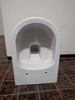 Normale hang toilet villeroy boch, Ophalen, Zo goed als nieuw, Toilet