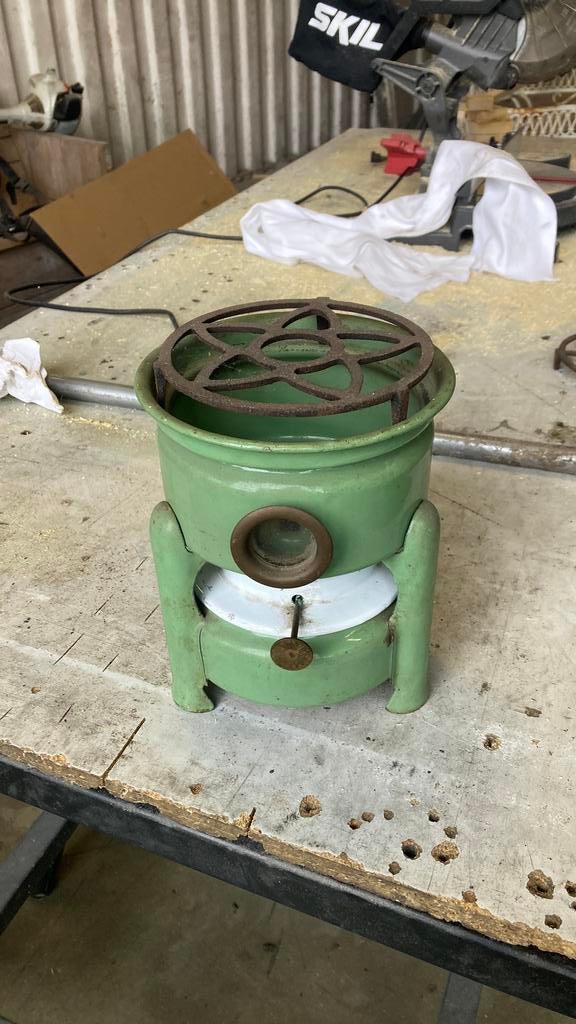 Oude petroleumkachel, Ophalen, Gebruikt