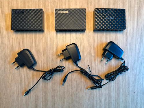 Allteq 5-poort Switches set van 3 (zie omschrijving), Computers en Software, Netwerk switches, Zo goed als nieuw, Ophalen of Verzenden