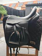 Dressuurzadel van Tribal 18inch medium, Ophalen, Zo goed als nieuw, Dressuur
