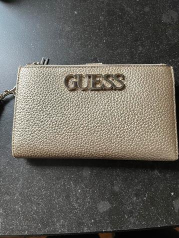 GUESS portemonee, goud kleur beschikbaar voor biedingen