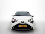 Toyota Aygo 1.0 VVT-i x-joy | Automaat | Camera | LM Velgen, 12 maanden, Stof, Gebruikt, 4 stoelen