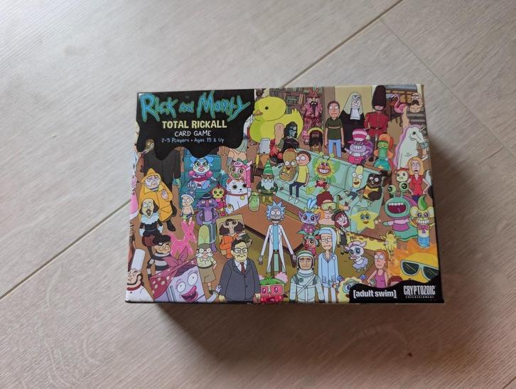 Rick & Morty Total Rickall, Hobby en Vrije tijd, Gezelschapsspellen | Kaartspellen, Zo goed als nieuw, Een of twee spelers, Drie of vier spelers