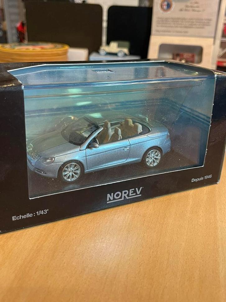 1:43 NOREV VOLKSWAGEN VW CONCEPT (EOS) …….. 20,-, Hobby en Vrije tijd, Modelauto's | 1:43, Zo goed als nieuw, Tractor of Landbouw