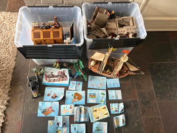 Playmobil verzameling ridders en piraten beschikbaar voor biedingen