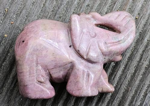 DB11 Figuurtje olifant rhodoniet 50x32x32mm, Verzamelen, Poppetjes en Figuurtjes, Nieuw, Verzenden