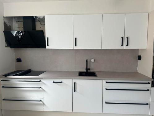 Wit gewrapt rechte keuken, Huis en Inrichting, Keuken | Complete keukens, Gebruikt, Enkelwandige keuken, Wit, Ophalen