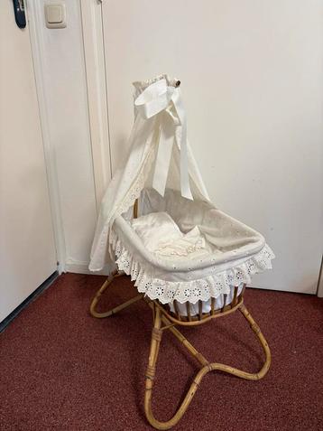 Wieg met Hemeltje beschikbaar voor biedingen