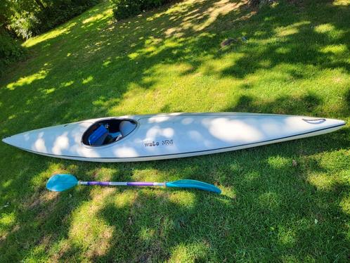Een witte WATO kano met peddel, Watersport en Boten, Kano's, Gebruikt, Kajak, Eén persoon, Ophalen