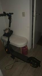 Elektrische step met oplader 🛴, Ophalen, Zo goed als nieuw, Elektrische step (E-scooter)