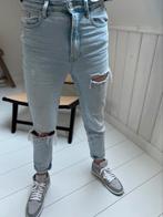 mom slim jeans met scheuren stradivarius lichtblauw, Blauw, Stradivarius, Ophalen of Verzenden, W27 (confectie 34) of kleiner