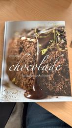 Kookboek verslaafd aan chocolade, Ophalen of Verzenden, Zo goed als nieuw