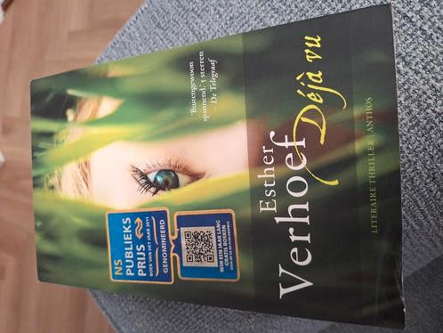 Esther Verhoef - Déjà vu, Boeken, Thrillers, Zo goed als nieuw, Nederland, Ophalen of Verzenden