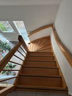 Essen Trap in Topconditie spil trap met draai incl leuning, Doe-het-zelf en Verbouw, Ladders en Trappen, Ophalen, Zo goed als nieuw