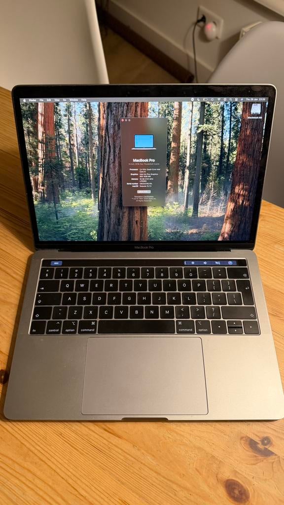 Macbook Pro 13 inch i5 16gb 256gb ssd, 256 GB, 2 tot 3 Ghz, Qwerty, 13 inch