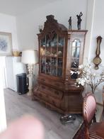 Mooie puntgave porseleinkast, Antiek en Kunst, Ophalen of Verzenden