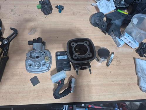 Malossi 70cc Aprilia sr factory ditech purejet runner nrg, Fietsen en Brommers, Brommeronderdelen | Algemeen, Gebruikt, Cilinder