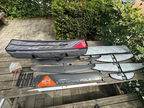 Starboard Formula Evo Carbon windfoil + extra 800 frontwing, Watersport en Boten, Windsurfen, Zo goed als nieuw, Overige typen