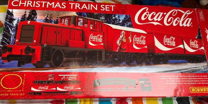 Coca Cola Modeltrein kerst (HORNBY), Hobby en Vrije tijd, Modeltreinen | H0, Zo goed als nieuw, Treinset, Gelijkstroom of Wisselstroom