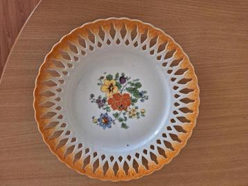 Vintage aardewerk/keramiek petit-four set beschikbaar voor biedingen