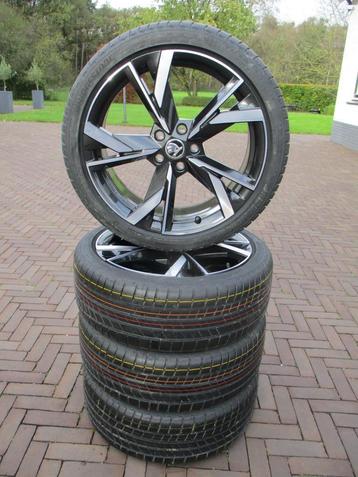 NIEUW Originele Skoda Octavia IV RS 19 inch velgen zomer beschikbaar voor biedingen
