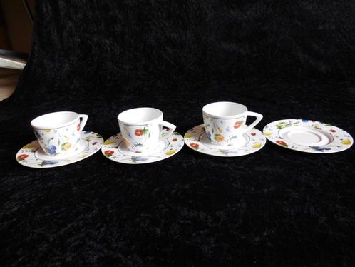 3 Janneke Brinkman Fruit & Flowers koppen en 4 schotels van, Huis en Inrichting, Keuken | Servies, Gebruikt, Kop(pen) en/of Schotel(s)