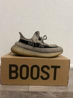 Yeezy 350 boost v2 slate maat 43 1/3, Kleding | Heren, Schoenen, Ophalen of Verzenden, Zo goed als nieuw, Overige kleuren