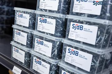 Bevestiging materiaal paneel/dakpanplaat schroef beschikbaar voor biedingen
