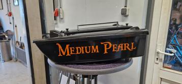 Medium Pearl Voerboot met Toslon TF500 Dieptemeter beschikbaar voor biedingen