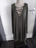 Jurk Missguided maat 18/XXL groen, Maat 46/48 (XL) of groter, Ophalen of Verzenden, Zo goed als nieuw, Knielengte