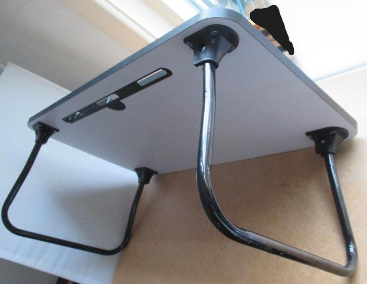 Tablet of ontbijt serveer tafeltje~Nieuwstaat~52,5 cm, Computers en Software, Laptoptafels, Zo goed als nieuw, Ophalen of Verzenden