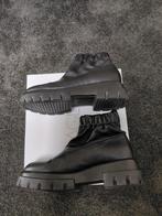 AGL, enkellaars, zwart, maat 38, Zwart, AGL, Ophalen of Verzenden, Zo goed als nieuw