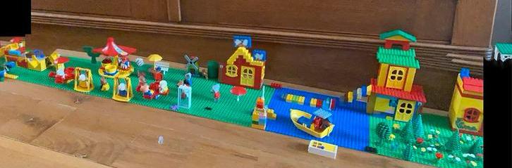 Vintage fabuland, een heel dorp en veel gevarieerde Lego, Ophalen, Zo goed als nieuw, Losse stenen, Lego