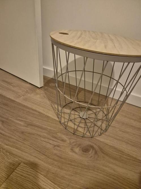 IKEA KVISTBRO opbergtafel – stijlvol & praktisch!, Huis en Inrichting, Tafels | Bijzettafels, Zo goed als nieuw, Rond, Minder dan 45 cm