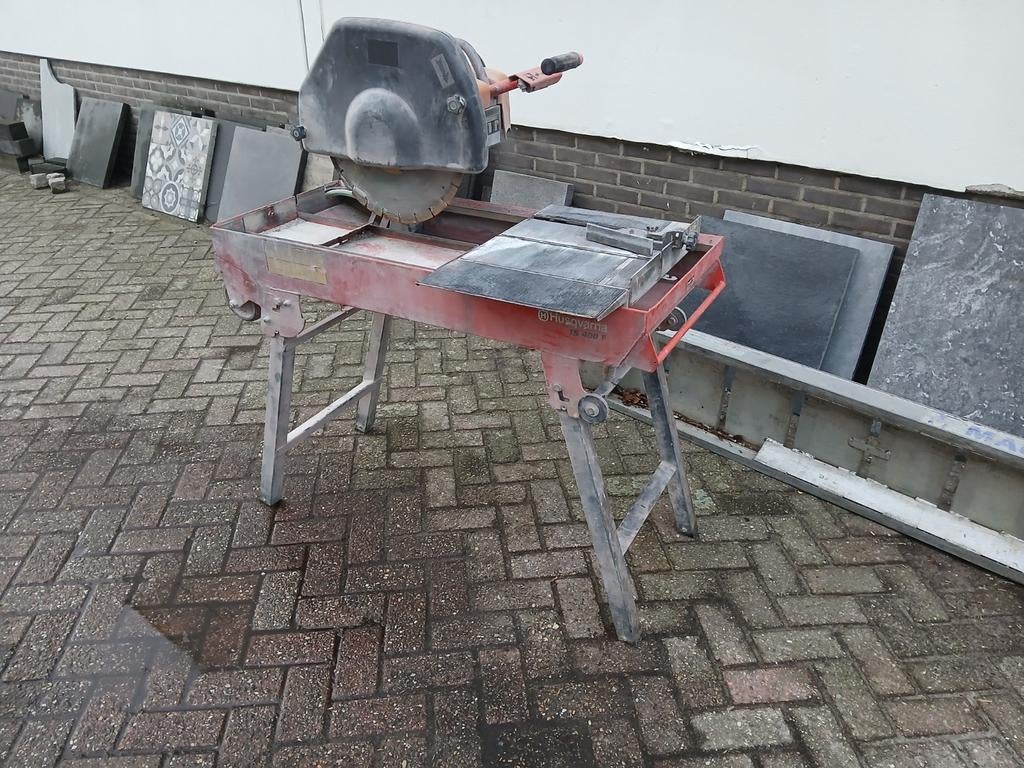 Husqvarna TS400F Zaagtafel - Gebruikt, Doe-het-zelf en Verbouw, Gereedschap | Zaagmachines, Gebruikt, Cirkelzaag, 1200 watt of meer