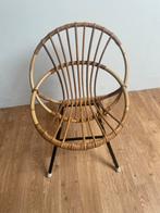 Vintage rotan kinderstoel, Huis en Inrichting, Stoelen, Ophalen, Gebruikt, Bruin, Riet of Rotan