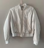 Mooi beige bomberjack van Ariana Grande (H&M) in maat M, Maat 38/40 (M), H&M, Beige, Ophalen of Verzenden