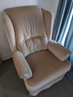 Cushioned Armchair, Huis en Inrichting, Ophalen, Overige materialen, Gebruikt, Traditional