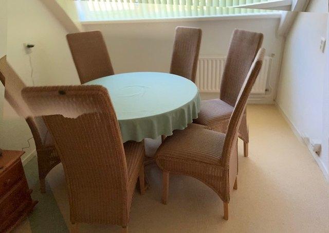 Stoelen LOOM zitkamer model hoge rug, Huis en Inrichting, Ophalen, Gebruikt, Bruin, Hout