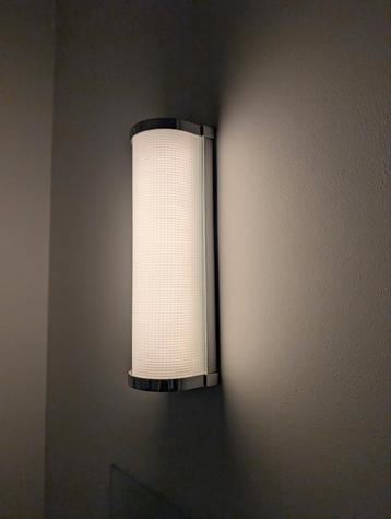 Moderne wandlamp – 8 stuks beschikbaar voor biedingen