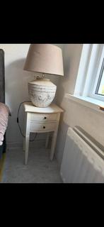 Een nachtkastjw van rofra home, Huis en Inrichting, Ophalen of Verzenden, Gebruikt, 65 cm of meer
